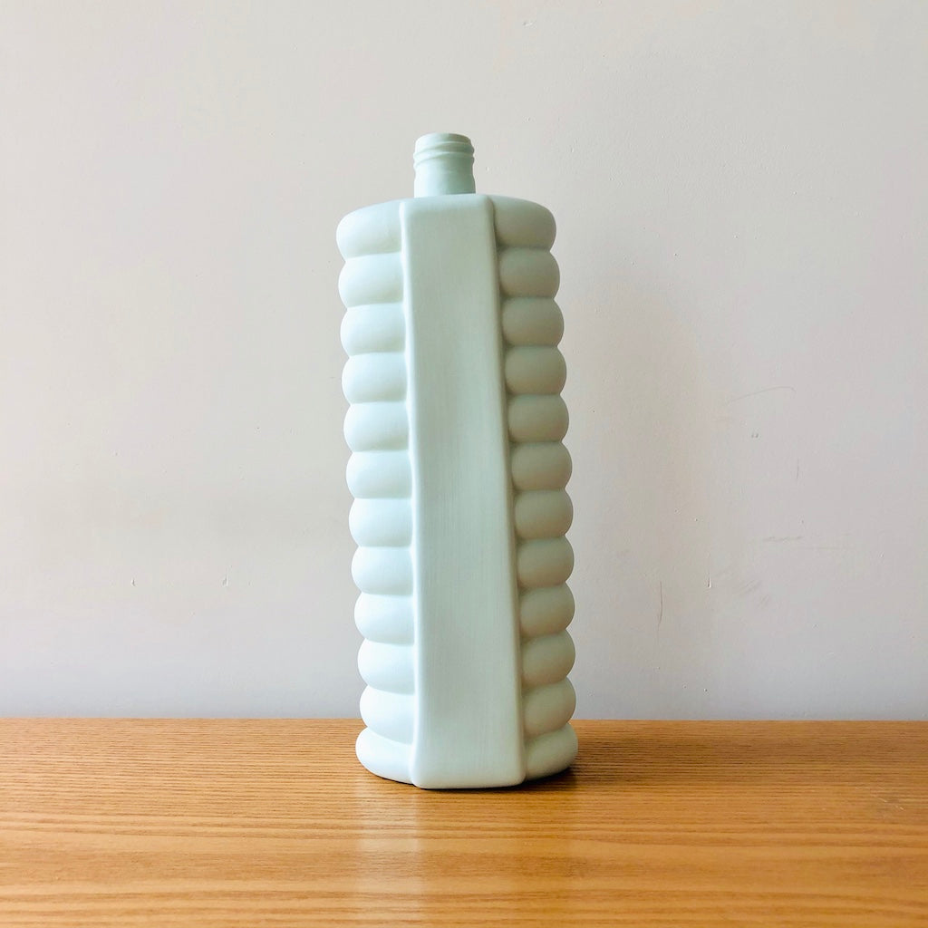 磁器の花瓶 #10 - Borderless Creations