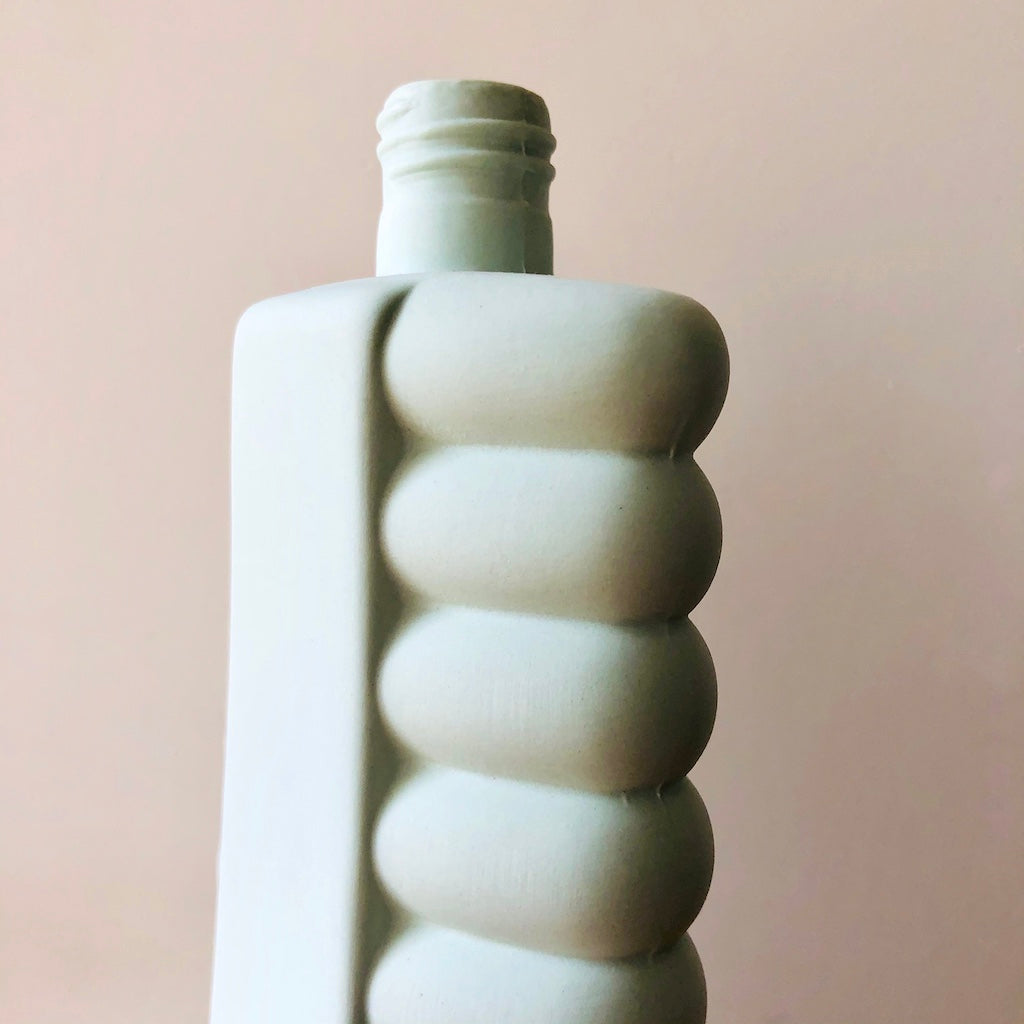 磁器の花瓶 #10 - Borderless Creations