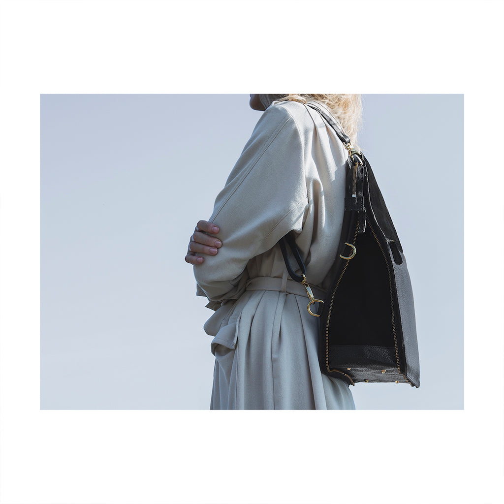 BO BARDI 5-IN-1 バックパック - NAVY - Borderless Creations