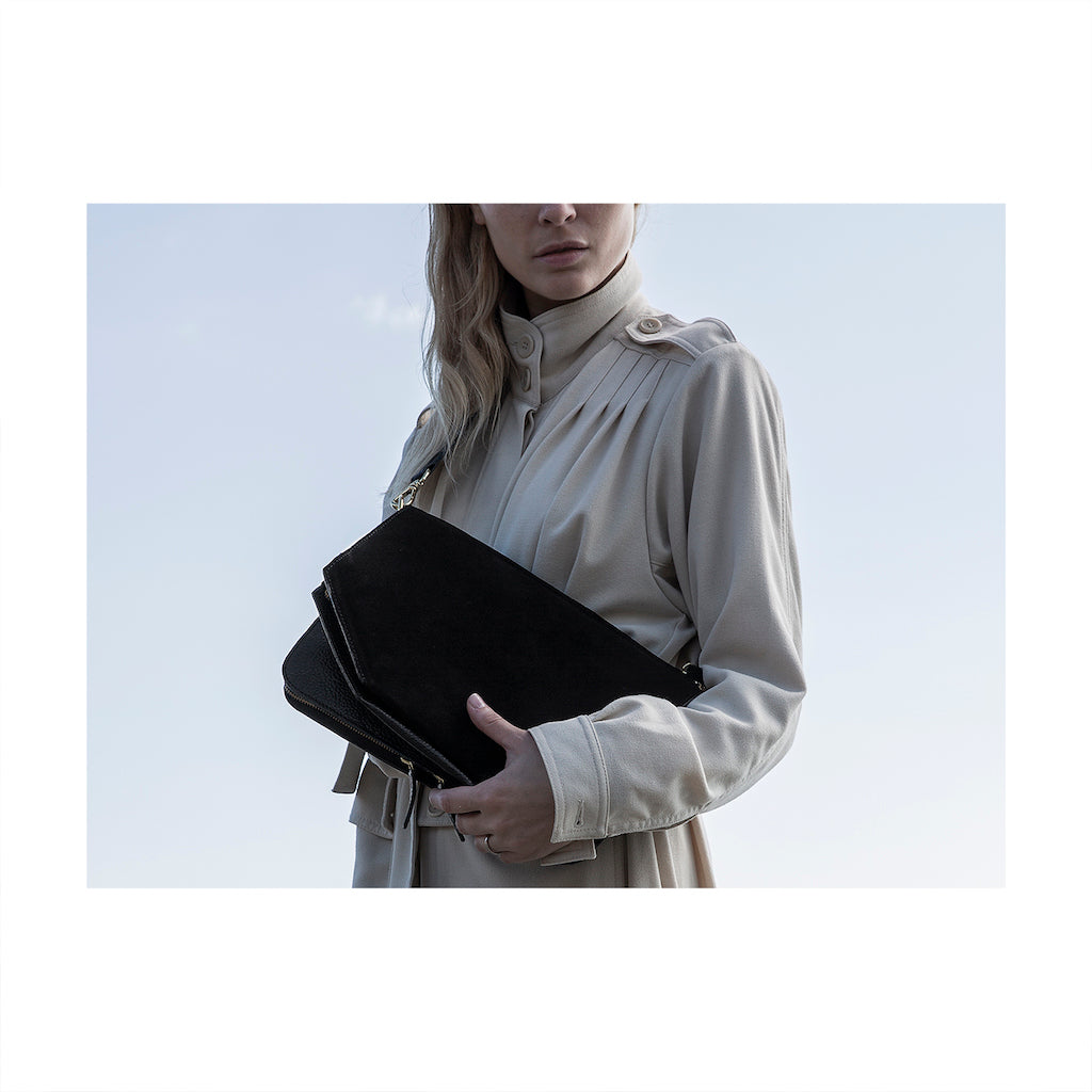 BO BARDI 5-IN-1 バックパック - NAVY - Borderless Creations