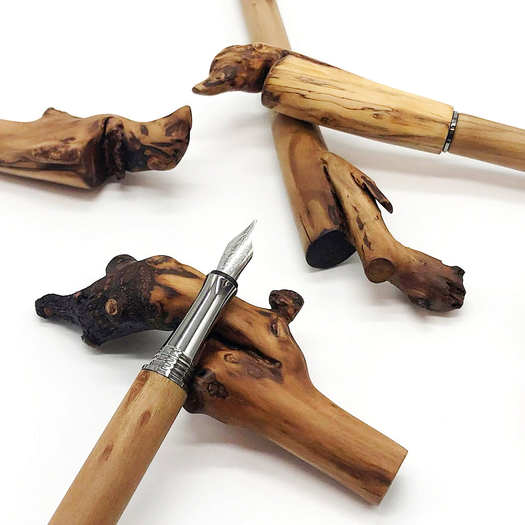 梨の枝万年筆 - Borderless Creations