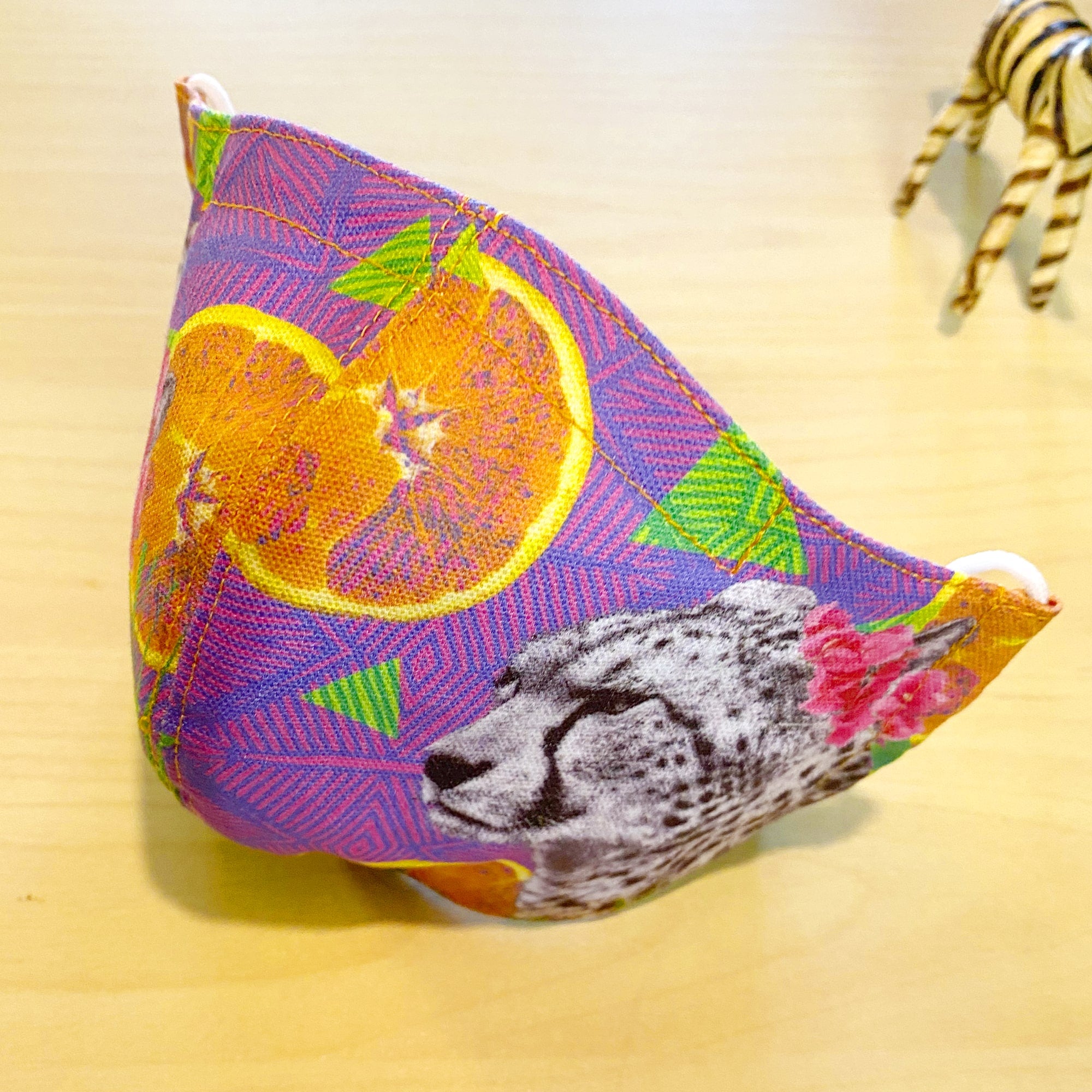 ハッピーアートマスク - CITRUS CHEETAH - Borderless Creations