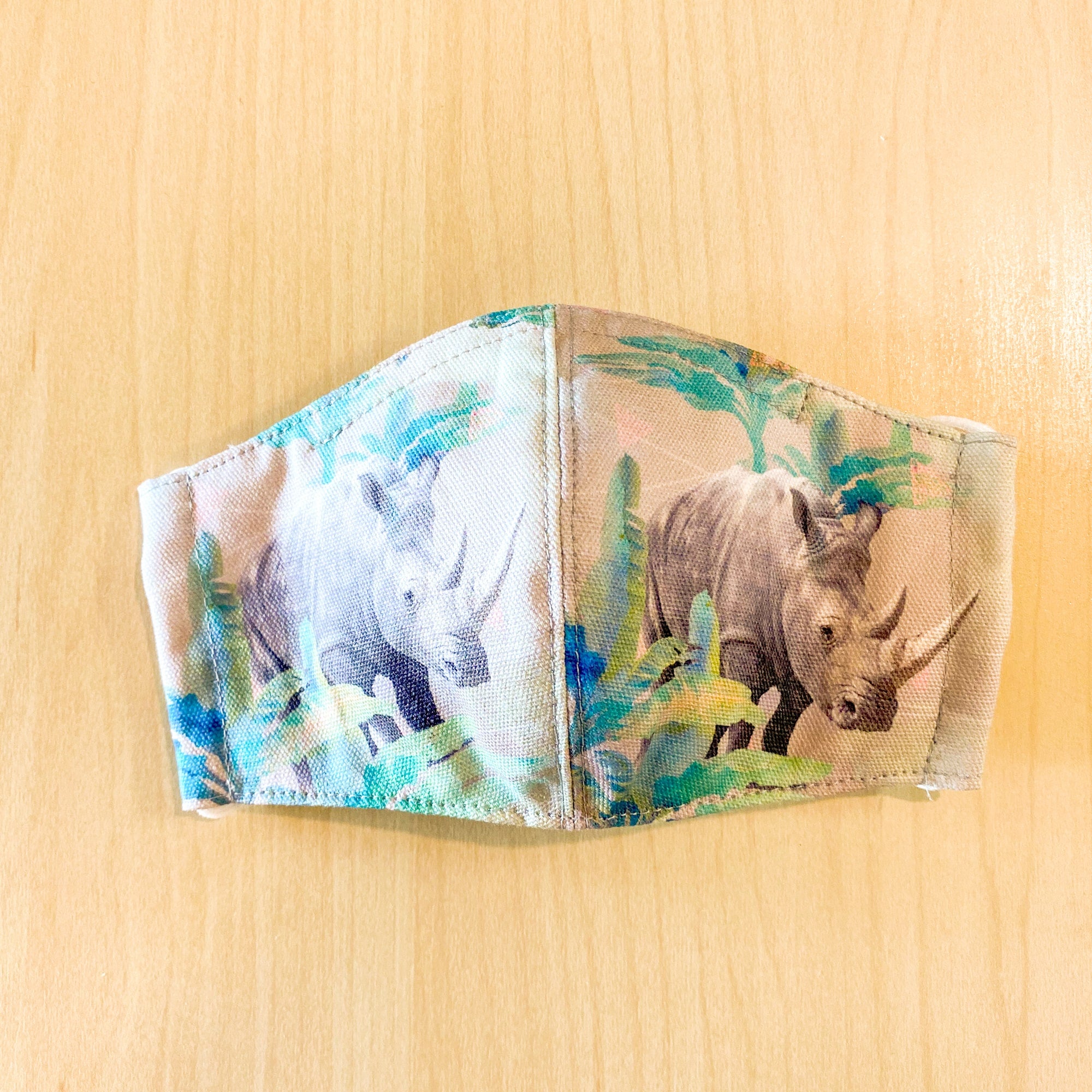 ハッピーアートマスク - HOLIDAY RHINO (KIDS) - Borderless Creations