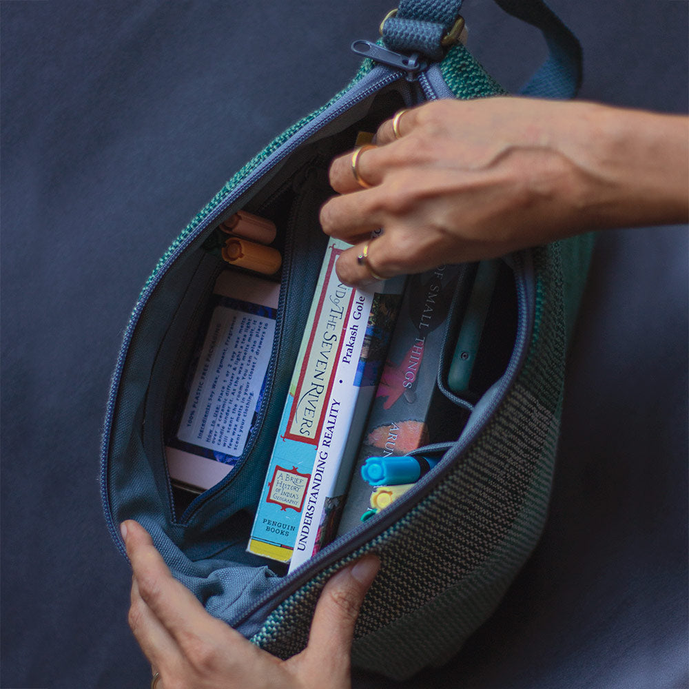 クロスボディ - AKARI - Borderless Creations