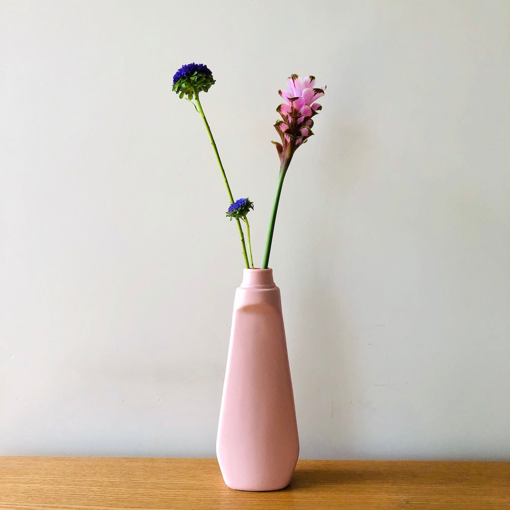 磁器の花瓶 #4 - Borderless Creations