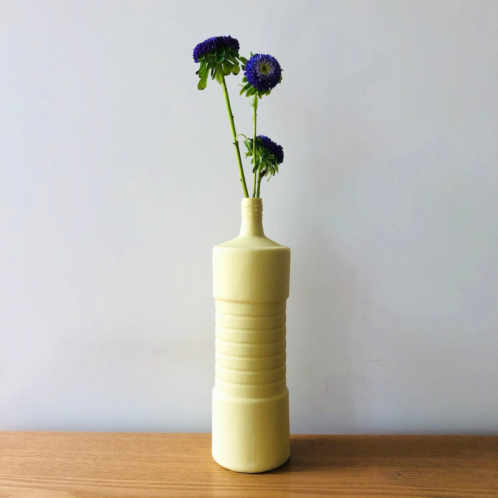 磁器の花瓶 #5 - Borderless Creations